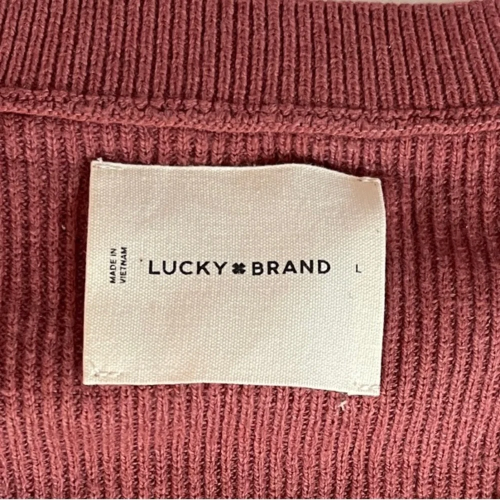 Lucky Brand neck design